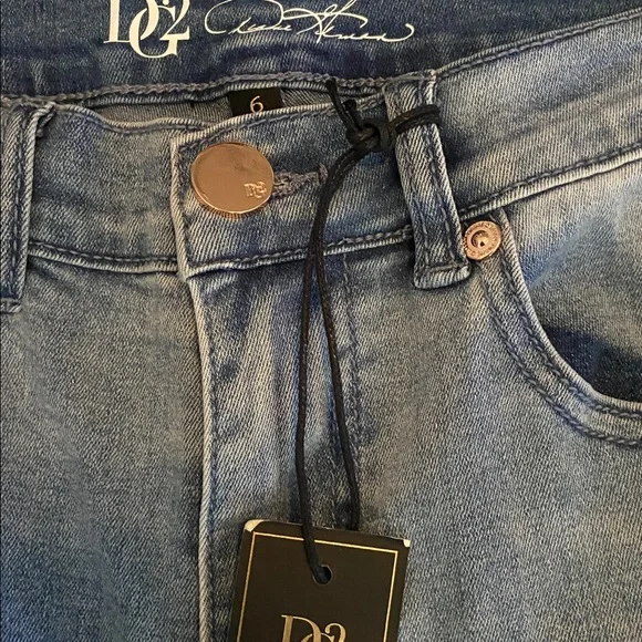 DG2 New Classic Stretch Denim Embellished Heart Jeans Chambray 6 New - Picture 8 of 16